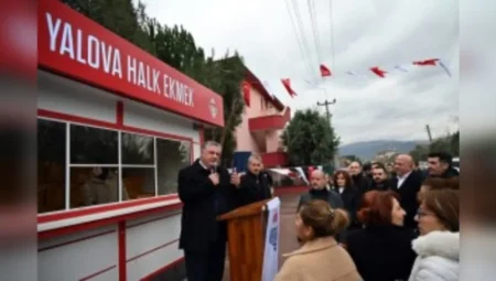 Yalova’da Halk Ekmek Satış Noktaları Artıyor: İki Yeni Şube Açıldı