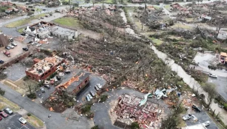 Kentucky’de 48 saatte metrekareye 170 mm yağdı: 10 ilçe felaket bölgesi ilan edildi