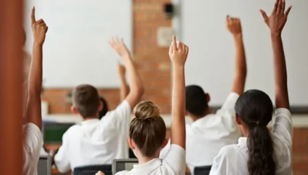 Türkiye’de yabancı öğrenci sayısı 337 bini aştı: 180 ülkeden öğrenci geliyor