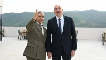 Azerbaycan ve Pakistan liderleri Laçin’de kritik görüşmede bir araya geldi