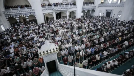 Diyanet 30 Mayıs Cuma hutbesini yayımladı: ‘Kur’an’ın Kalbi Yâsîn Sûresi’ vurgusu öne çıktı