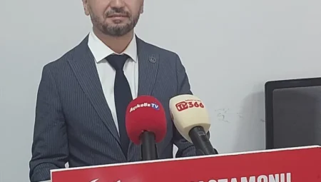 Yeniden Refah Partisi’nden Ekonomi Tepkisi: ‘Emekli Kurban Etine Muhtaç, Şirketler İflas Kuyruğunda’