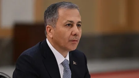 Ali Yerlikaya: ‘Bayram sabahı sevdiklerimizin boynu bükük kalmasın’ uyarısı