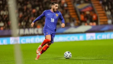 Manchester City 21 yaşındaki yıldız Rayan Cherki’yi 42 milyon euroya kadrosuna kattı