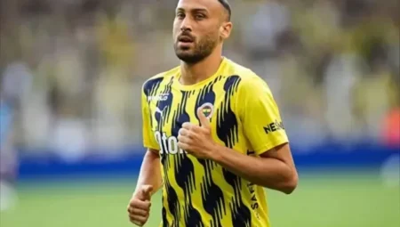 Fenerbahçe’de Cenk Tosun ayrılmak istiyor, Süper Lig devleri peşinde