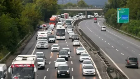 Şehir içi ve otoyolda hız limitini aşmanın sonucu ağır olabilir: Cezalar ve detaylar ortaya çıktı
