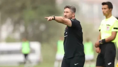 Sabri Sarıoğlu genç millilerle yollarını ayırdı: ‘Bu gururu sonsuza kadar taşıyacağım’