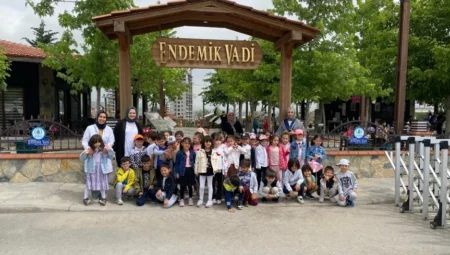 Pursaklar Belediye Başkanı Ertuğrul Çetin: ‘Öğrenciler, Endemik Vadimizde Ankara’nın Kültürel Zenginliklerini Keşfetti’