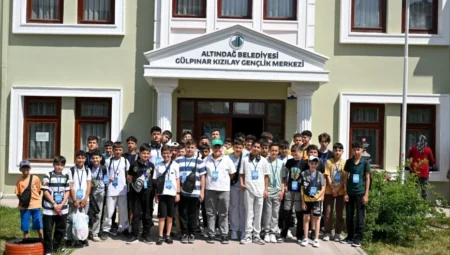 Altındağlı Gençler Erciyes Kampı’na Uğurlandı: Yaz Heyecanı Tüm Hızıyla Sürüyor