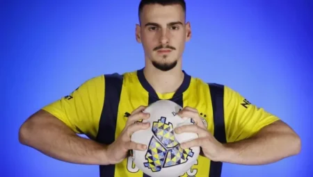 Fenerbahçe’nin genç yıldızı Mimovic: ‘Takımdan ayrılmak istiyorum’
