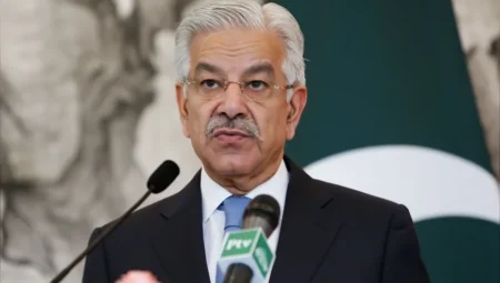 Pakistan Savunma Bakanı Khawaja Asif: ‘İslam dünyası birleşmezse hepimiz aynı kaderi paylaşacağız’