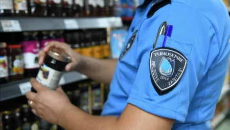 Yunusemre’de market ve fırınlarda fiyat, hijyen ve gramaj denetimi yapıldı!